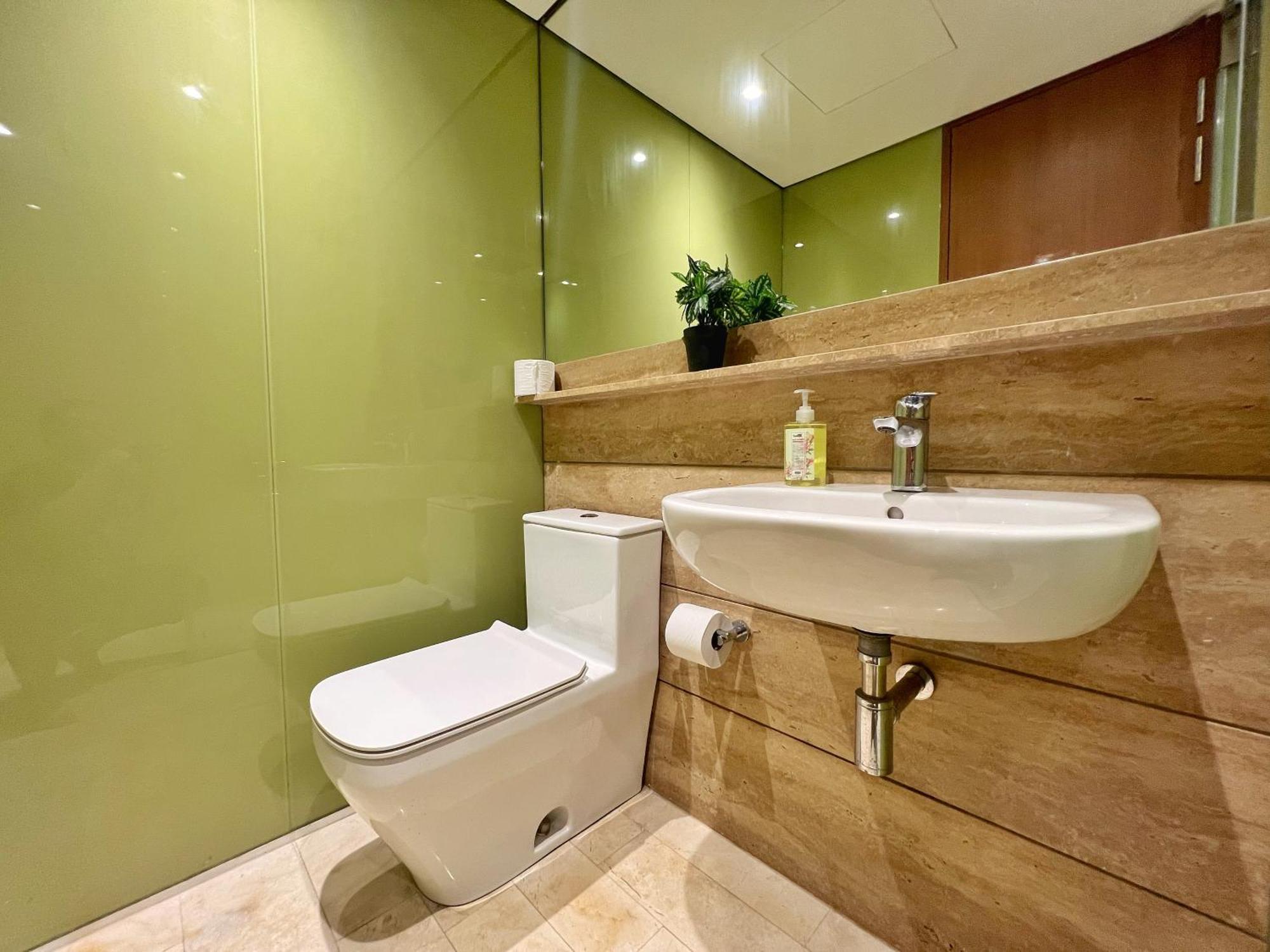 Pangsapuri Sky Blush 3br At Klcc Kuala Lumpur
