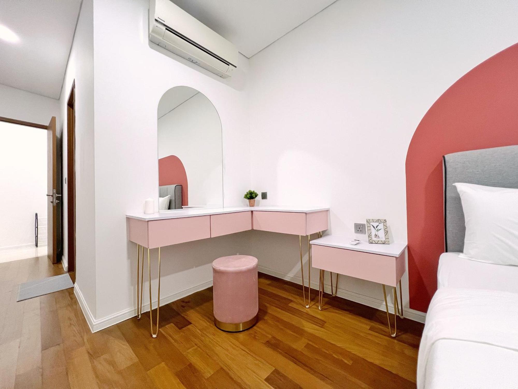 Sky Blush 3br At Klcc